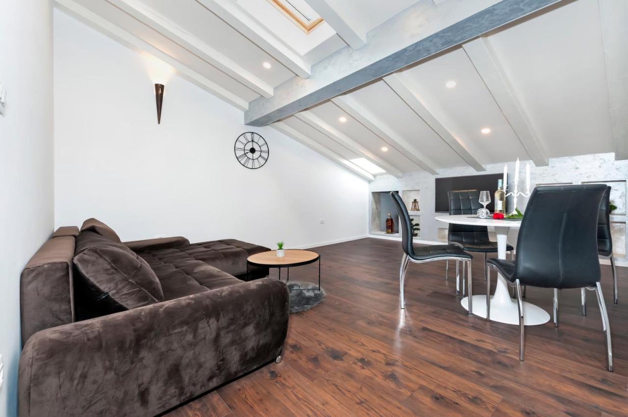 Deluxe Apartments A&A - 2 Rovinj Exterior foto